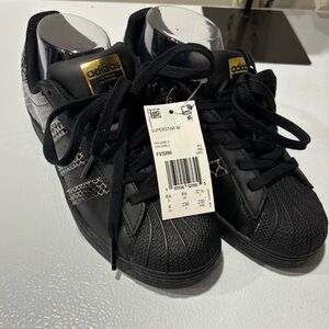 Adidas Black, Gold and Snakeskin Superstar FV3290 Sneakers, Women Size 6 NWT⭐️